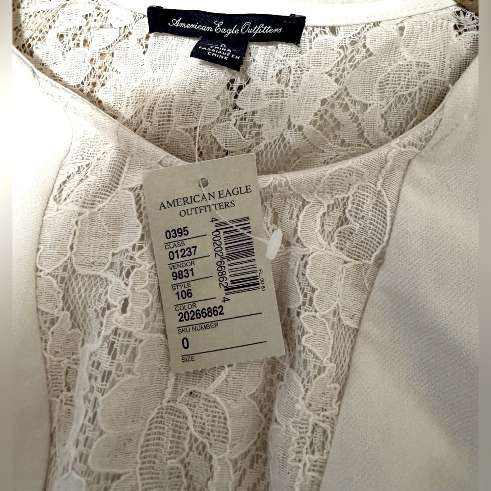 American Eagle Cream Lace Dress‎ Size 0 - Picture 3 of 3